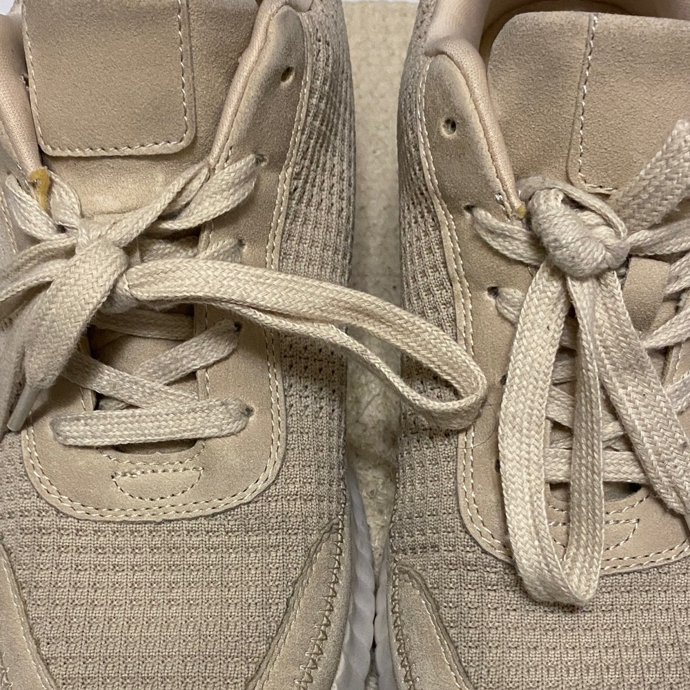 Steve Madden Women’s Neutral Beige Knit Lace-Up Sneakers size 9 - Picture 4 of 14